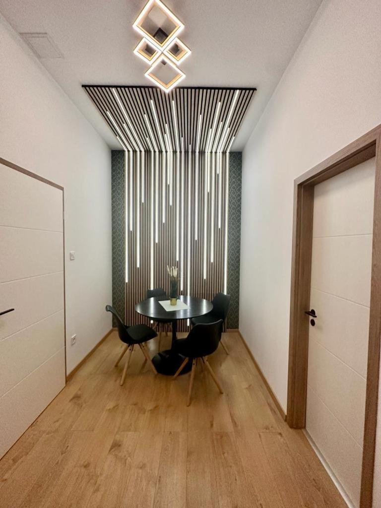 Apartman At Gozsdu Courtyard #partyzone #downtown #freeparking